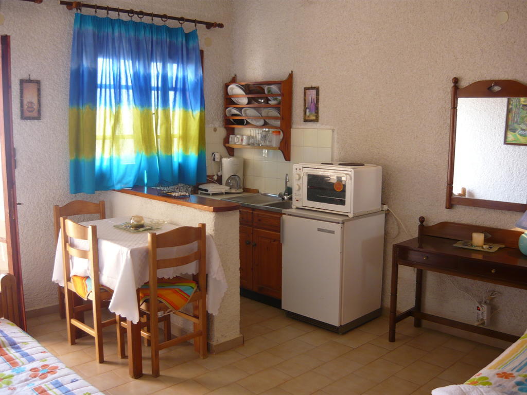 Villa Victoria Makrýgialos Quarto foto